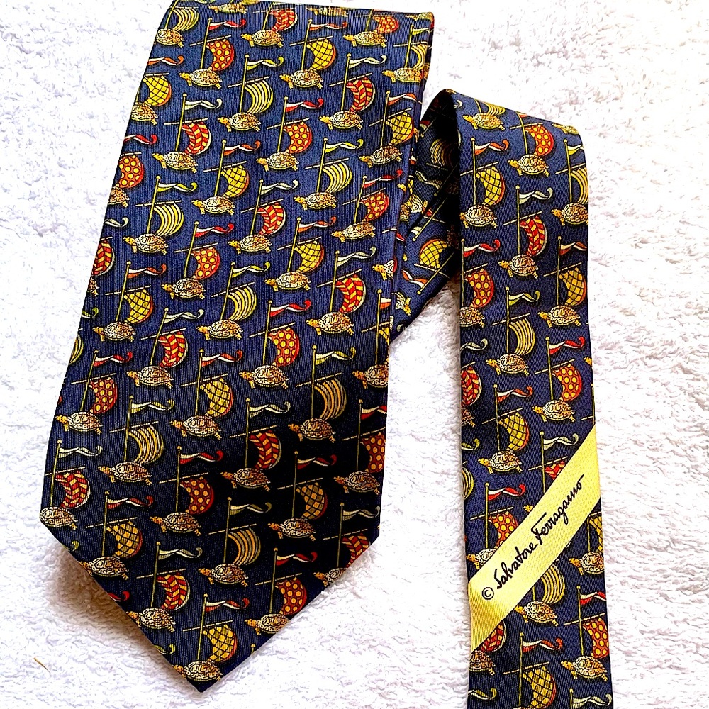 Vintage Ferragamo men’s tie